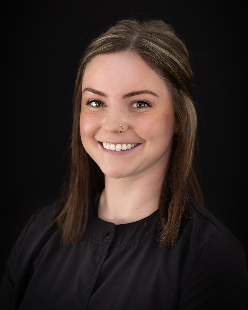 Alyssa Bio Page Photo